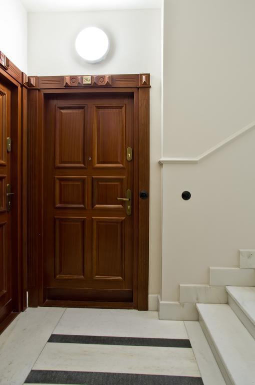 Residence Okolnik Apartments Варшава Экстерьер фото